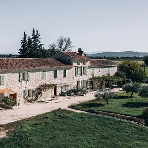  Hébergement de vacances Mas De Baume, Mas Provençal Au Calme Avec Piscine